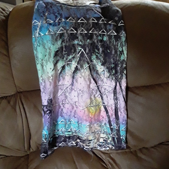 No Boundaries Tops - Tank top